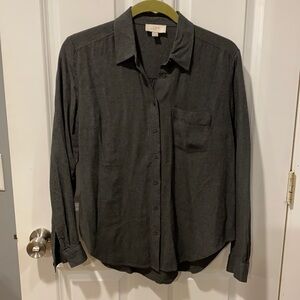 LOFT Gray Relaxed Pocket Button Down Shirt EUC